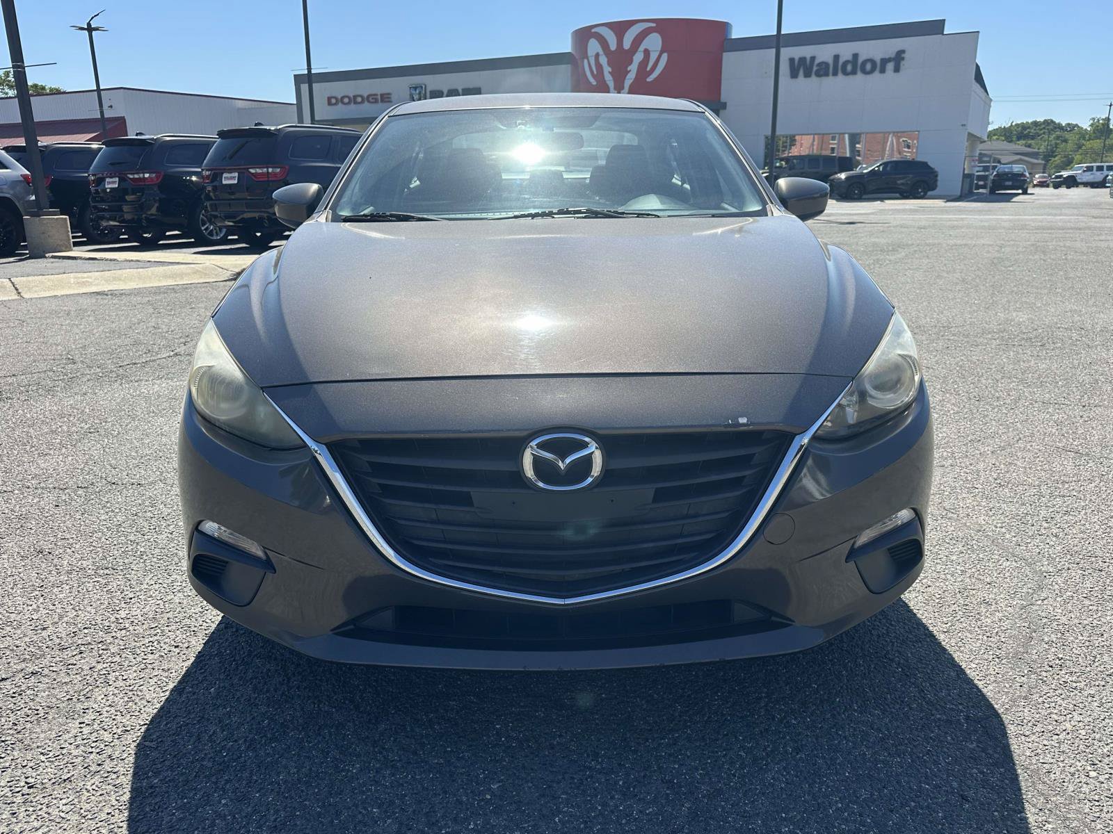 Used 2016 MAZDA MAZDA3 i Sport w/ Preferred Equipment Package FWD image 2