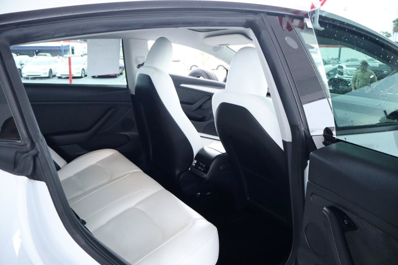 Used 2023 Tesla Model 3 Standard Range RWD image 33