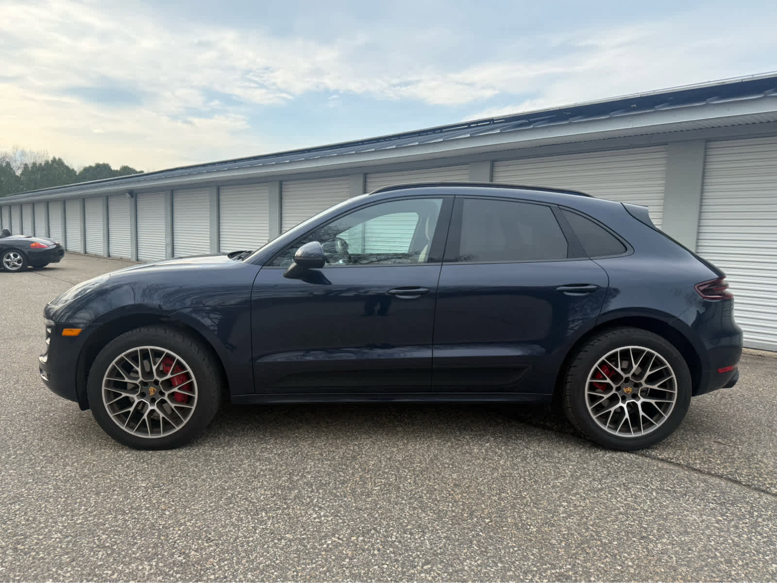 Used 2017 Porsche Macan GTS image 2