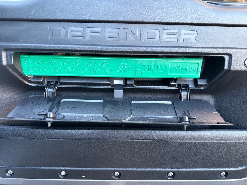 Used 2020 Land Rover Defender 110 HSE image 67