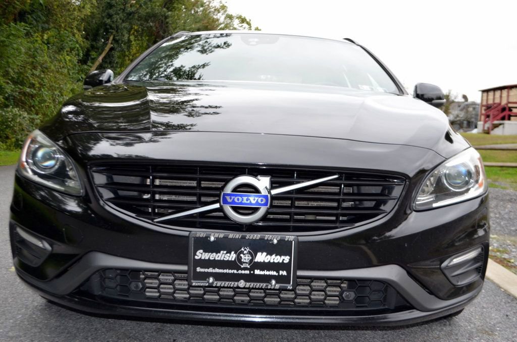 Used 2017 Volvo V60 T5 Dynamic image 14