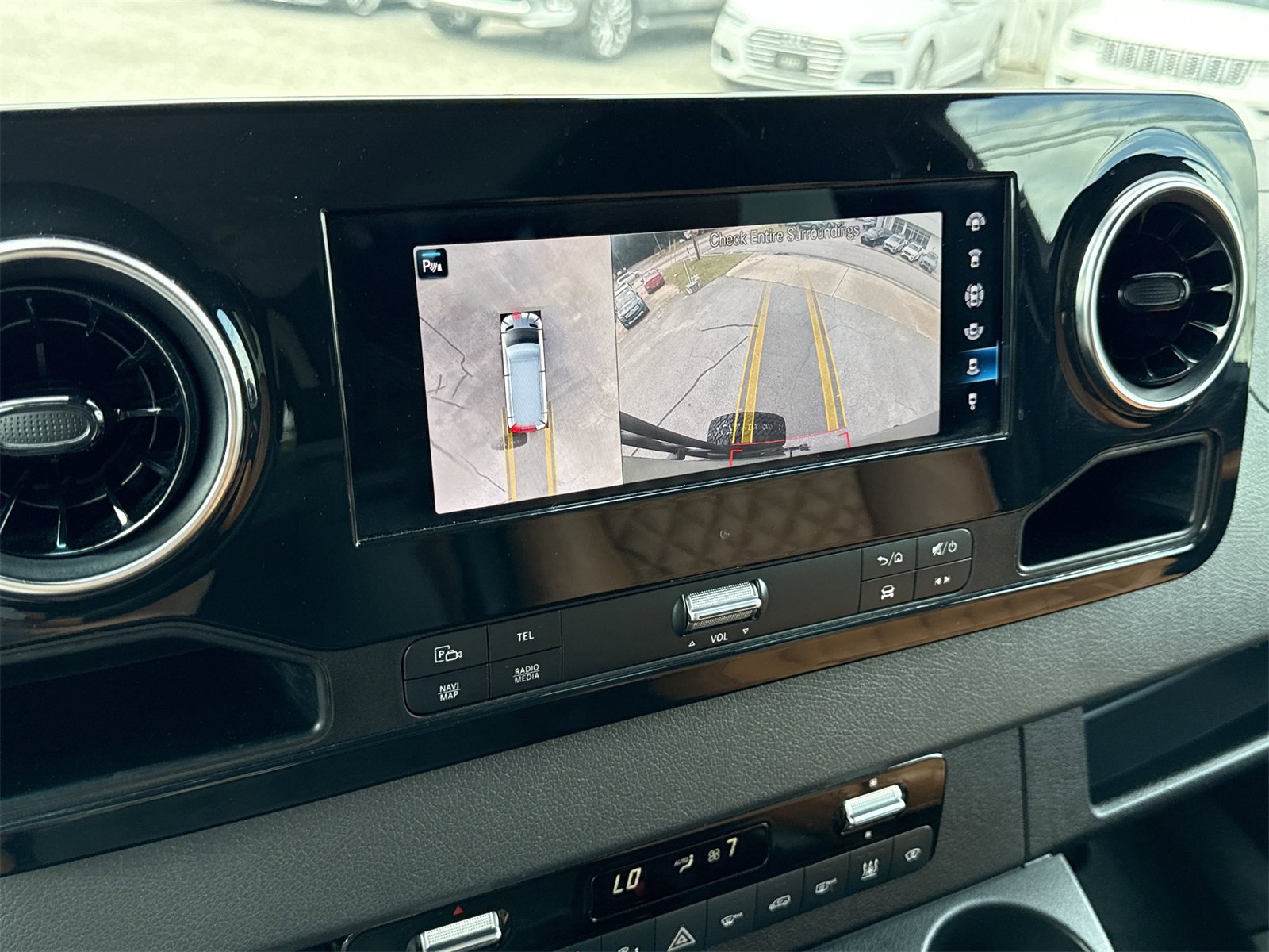 Used 2019 Mercedes-Benz Sprinter 2500 image 15