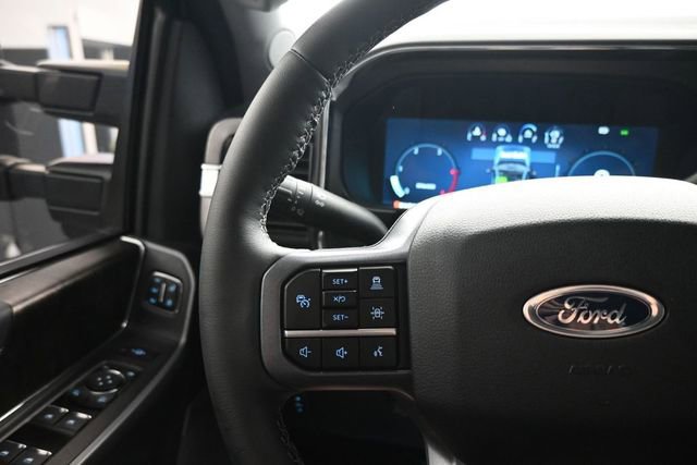 New 2026 Ford F250 4x4 Crew Cab Super Duty image 13