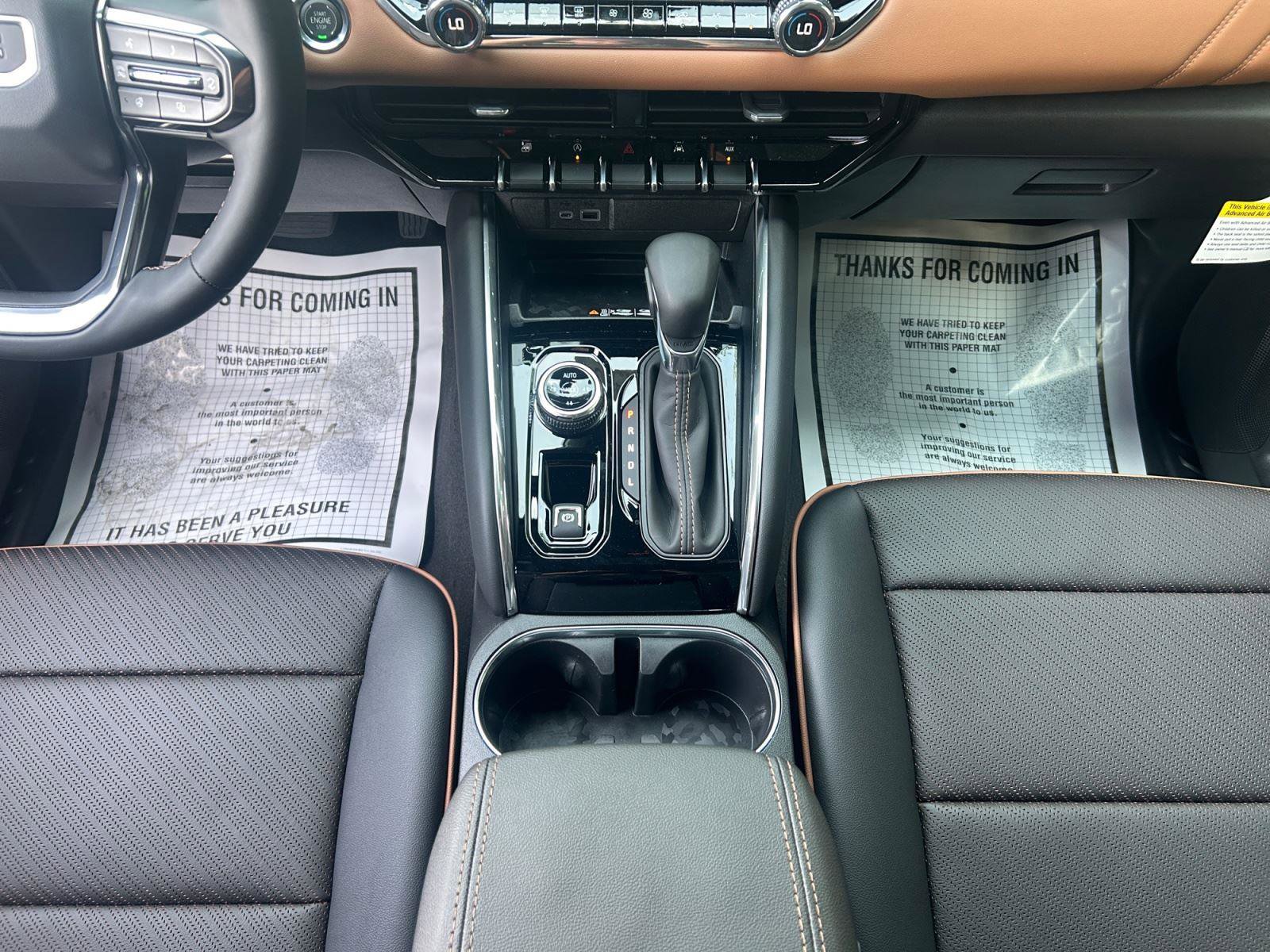 New 2026 GMC Canyon AT4 w/ Technology Plus Package AWD/4WD image 11