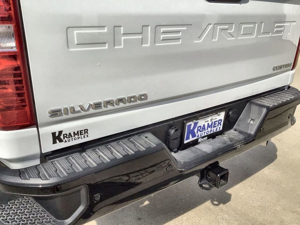 Used 2025 Chevrolet Silverado 2500 Custom w/ Custom Value Package AWD/4WD image 33