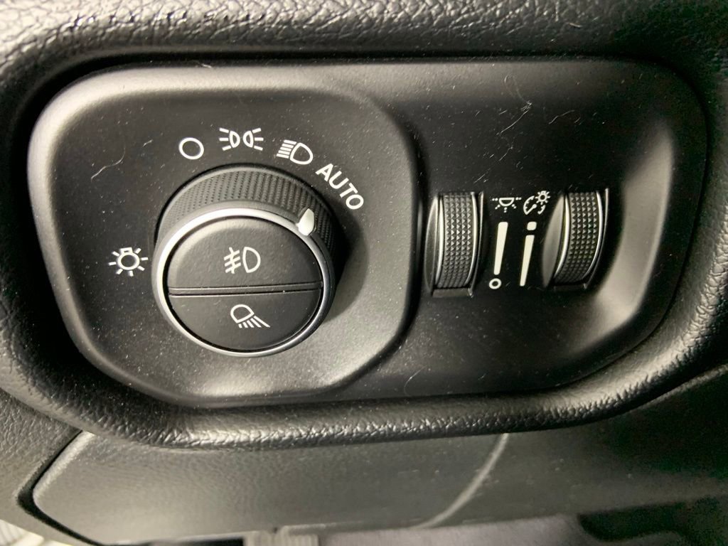 Used 2020 RAM 2500 Laramie image 9