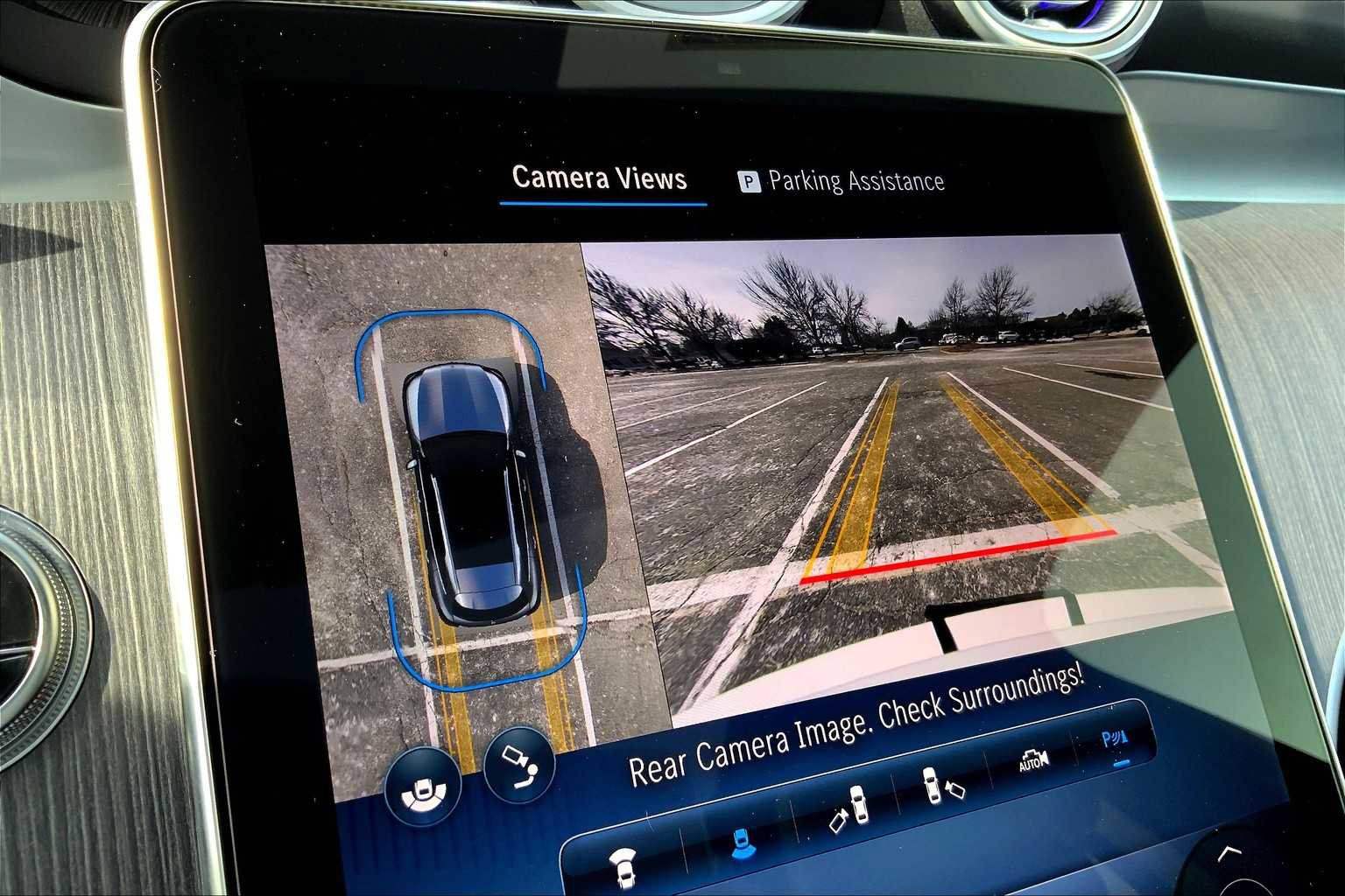 Certified 2025 Mercedes-Benz GLC 300 4MATIC image 8