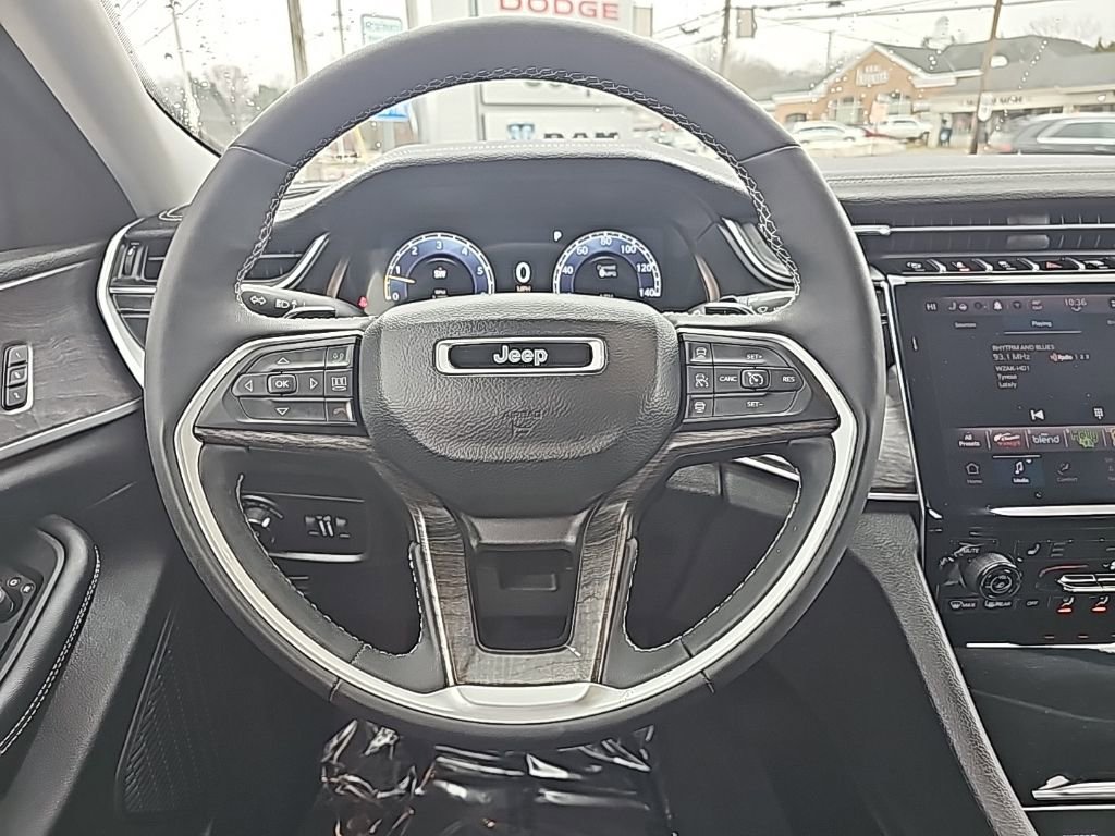 Certified 2023 Jeep Grand Cherokee L Limited image 20