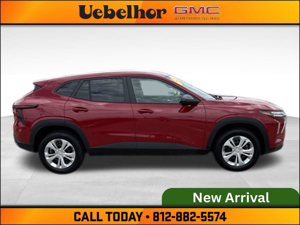 Used 2026 Chevrolet Trax LS FWD image 3