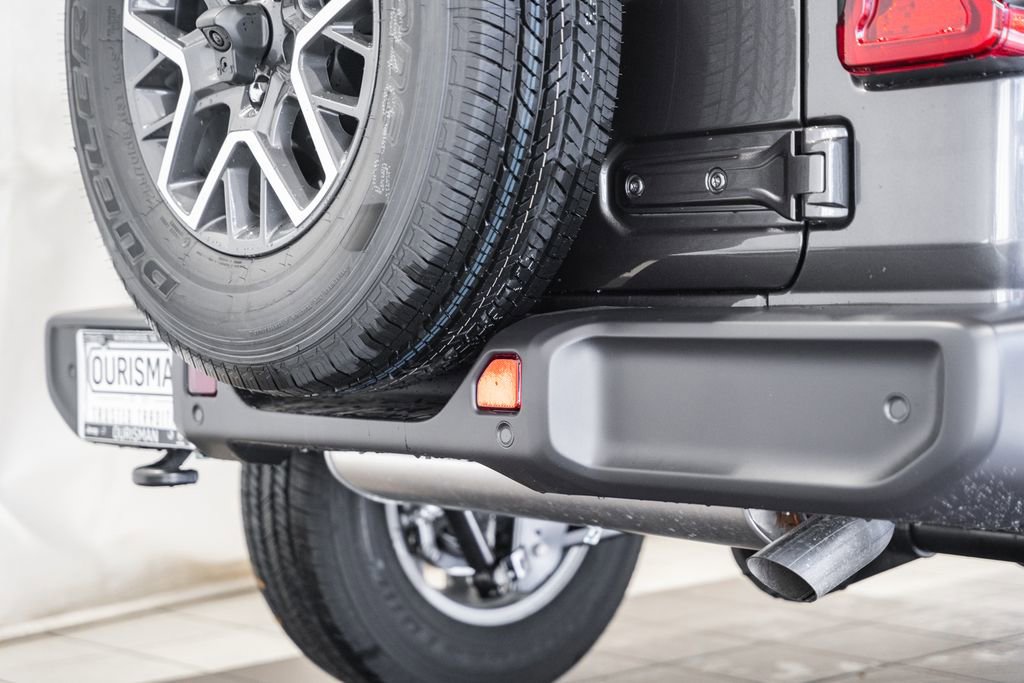 New 2026 Jeep Wrangler Sahara image 7