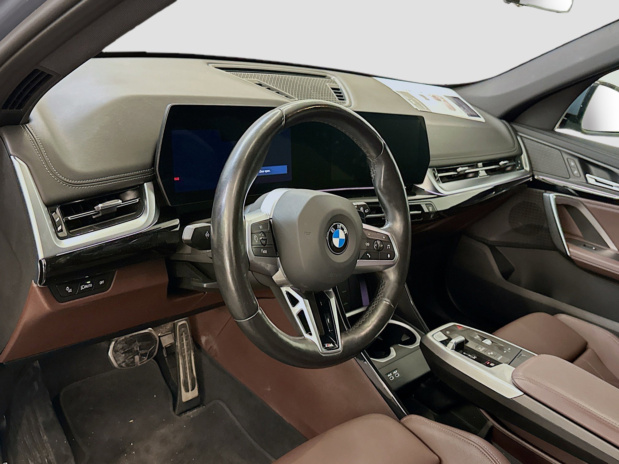 Used 2023 BMW X1 xDrive28i w/ M Sport Package AWD/4WD image 18