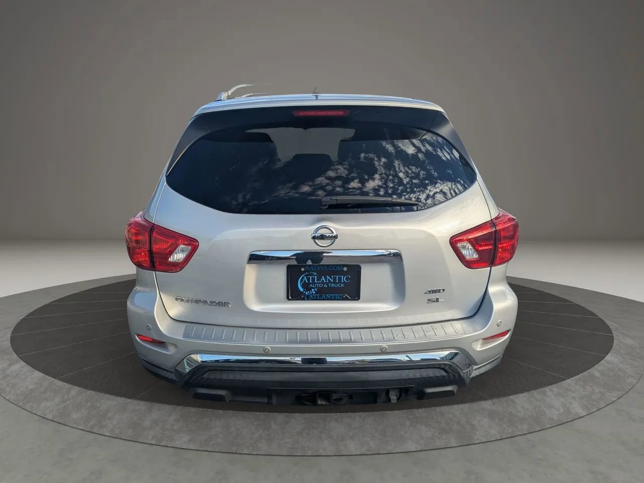 Used 2018 Nissan Pathfinder SL w/ SL Premium Package image 28