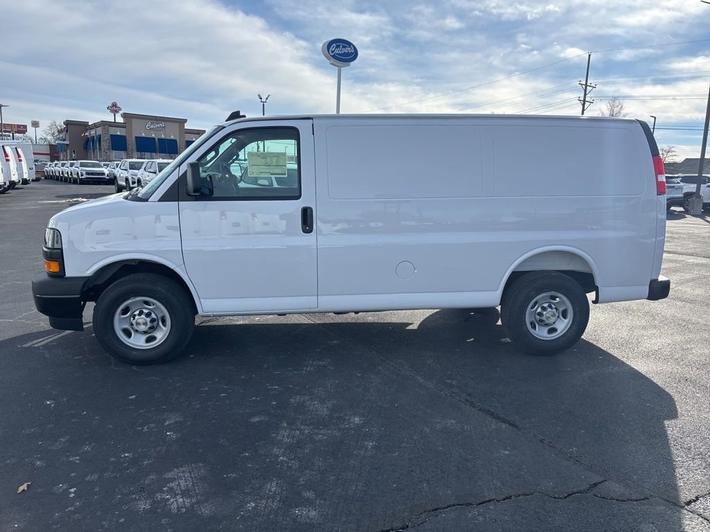 New 2025 Chevrolet Express 2500 w/ Driver Convenience Package RWD image 6