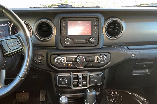 Used 2021 Jeep Gladiator Willys image 6