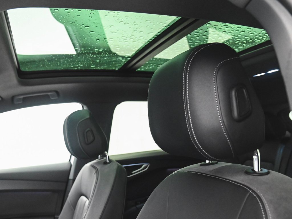 Used 2022 Audi Q4 e-tron Premium Plus w/ Premium Plus image 27