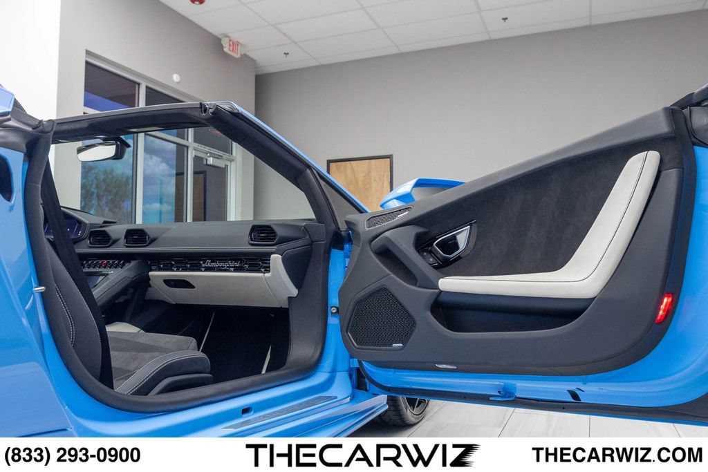 Used 2024 Lamborghini Huracan EVO AWD/4WD image 69