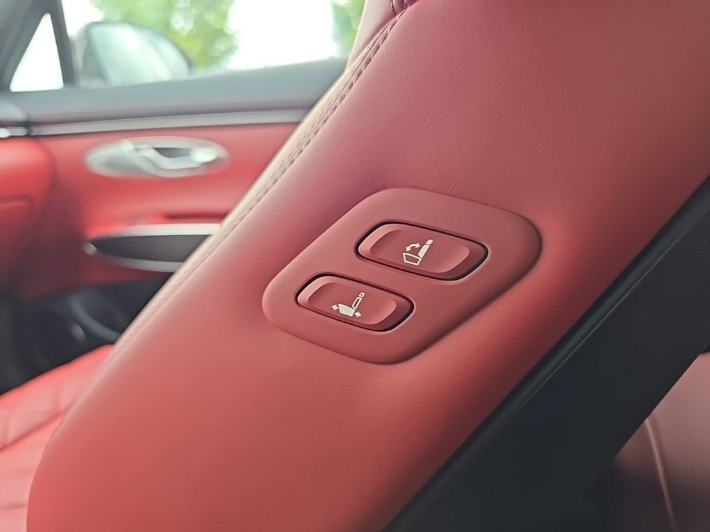 New 2026 Genesis GV70 3.5T Sport Prestige image 25