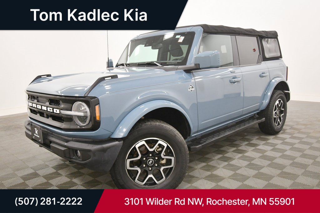 Used 2022 Ford Bronco Outer Banks image 1