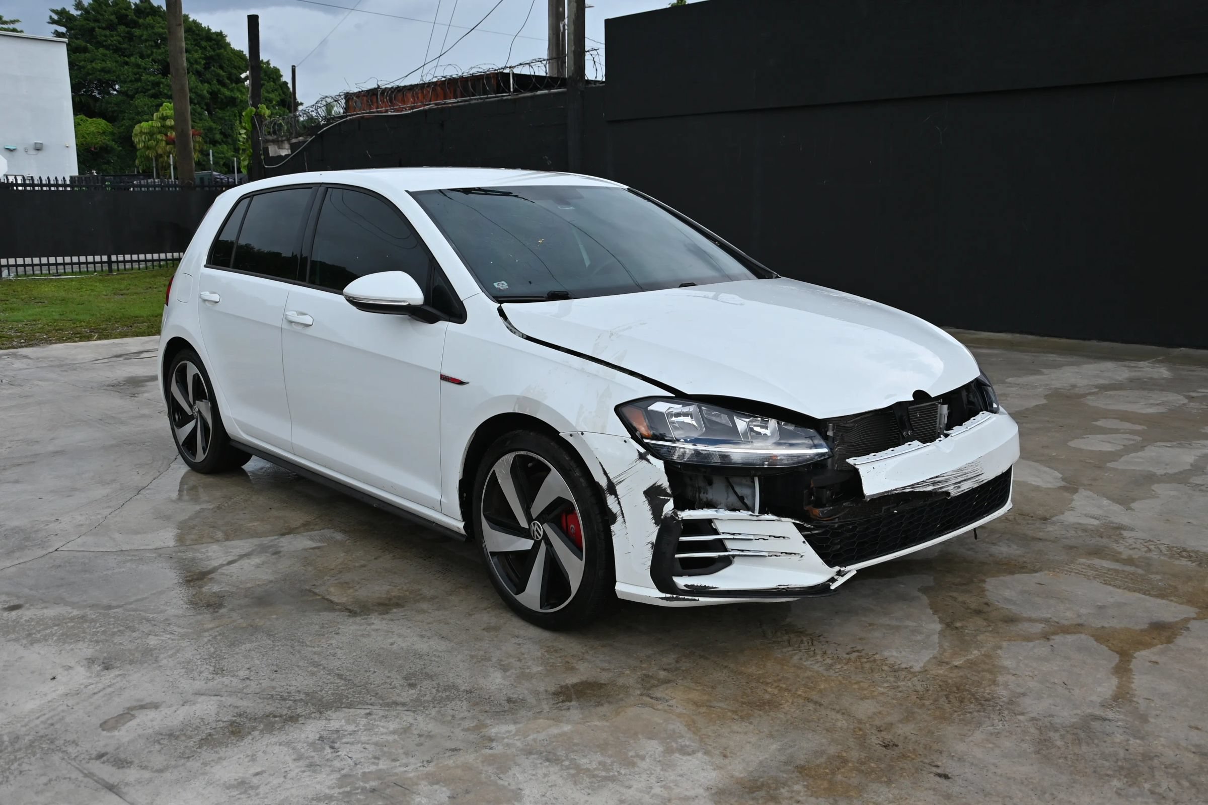 Used 2020 Volkswagen GTI S FWD image 1