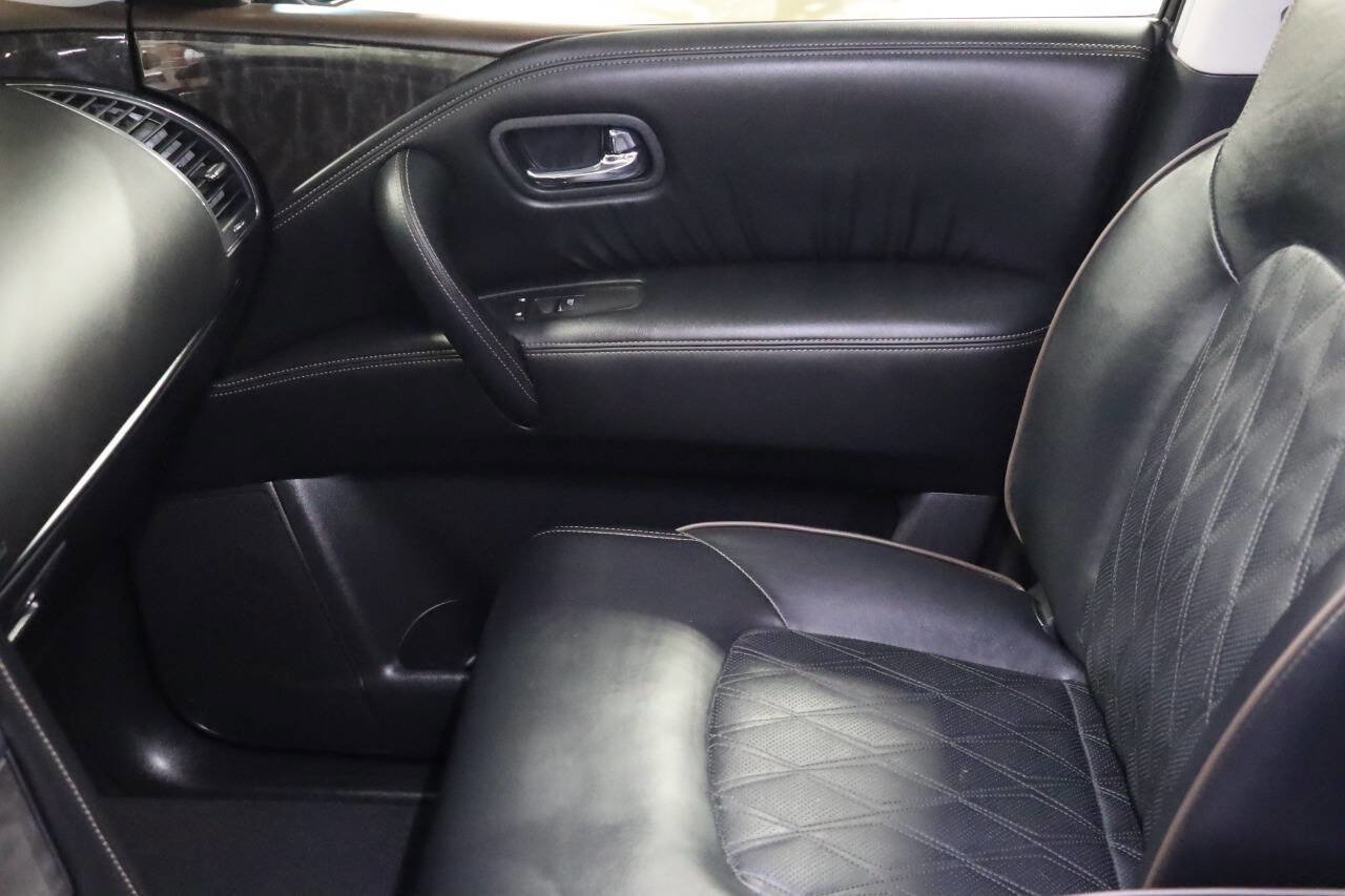 Used 2024 Nissan Armada Platinum w/ Captain's Chairs Package image 16