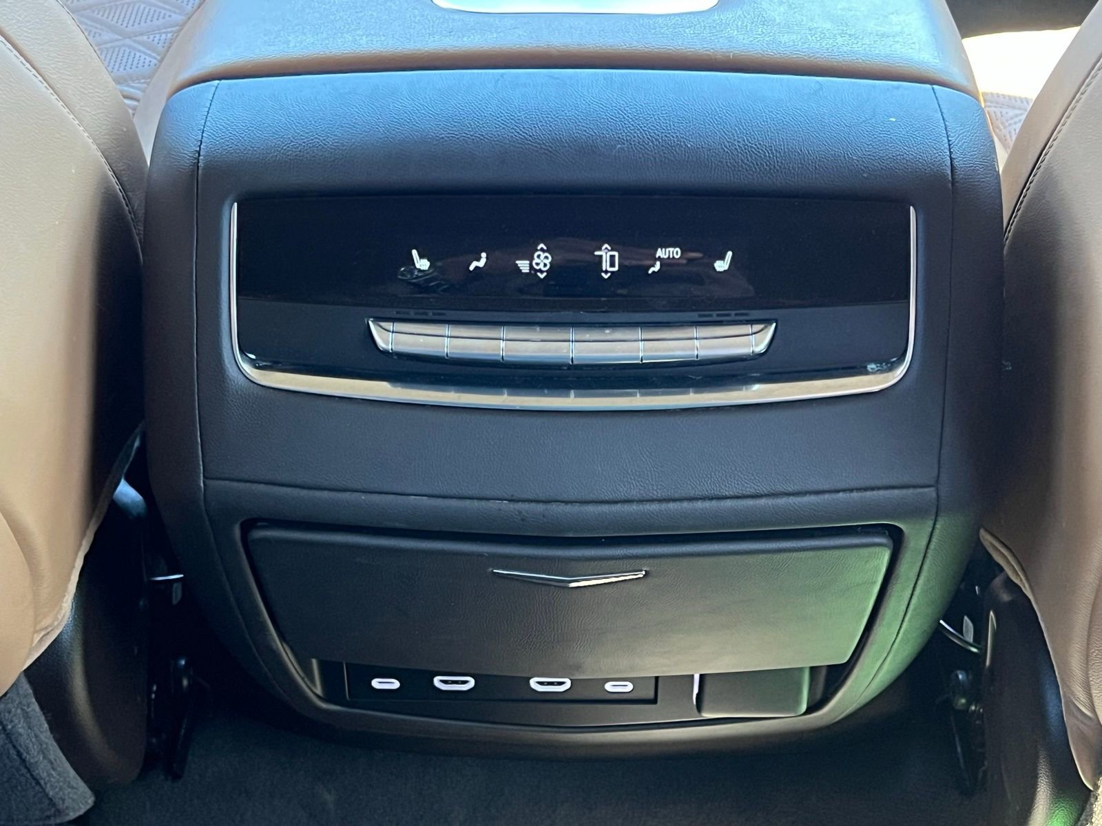 Used 2021 Cadillac Escalade Sport w/ Driver Assist Tech Package image 21