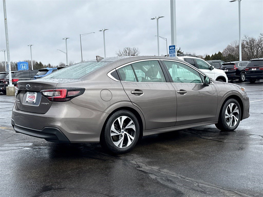 Used 2022 Subaru Legacy Premium image 9
