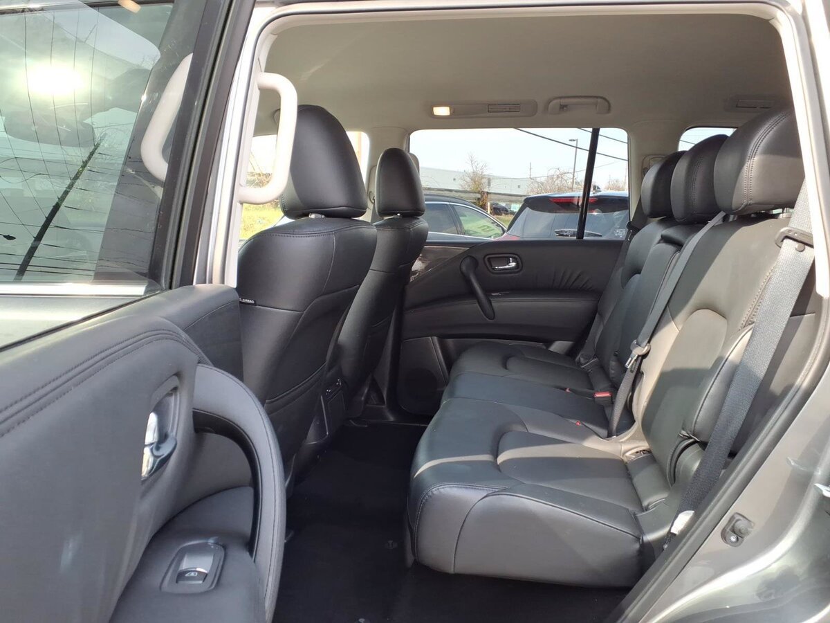 Used 2024 Nissan Armada SV w/ Cargo Package AWD/4WD image 18