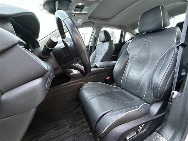 Certified 2023 Acura TLX SH-AWD w/ Advance Package image 5