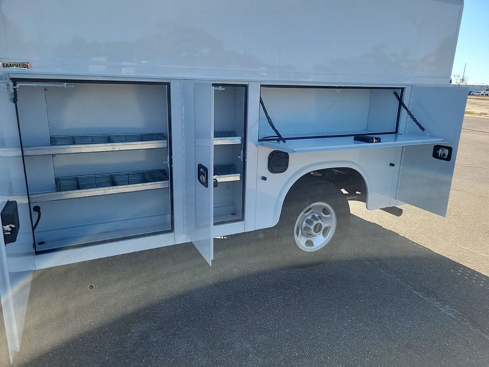 New 2025 GMC Savana 3500 w/ Power Convenience Package RWD image 10