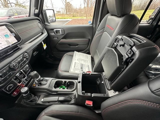 New 2026 Jeep Gladiator Rubicon w/ Steel Power Dome Hood Package AWD/4WD image 23