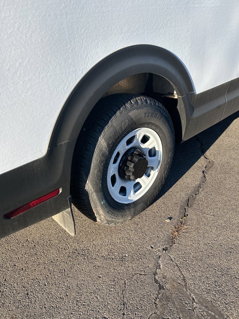 New 2025 Chevrolet Brightdrop 400 w/ Battery Pack, Max Range image 10