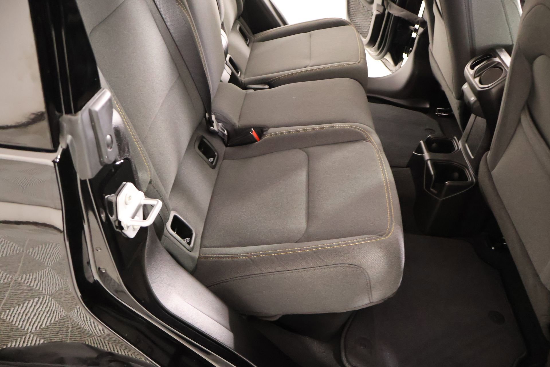 Used 2025 Jeep Gladiator Sport image 13