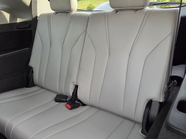 Used 2023 Acura MDX FWD w/ Technology Package image 9