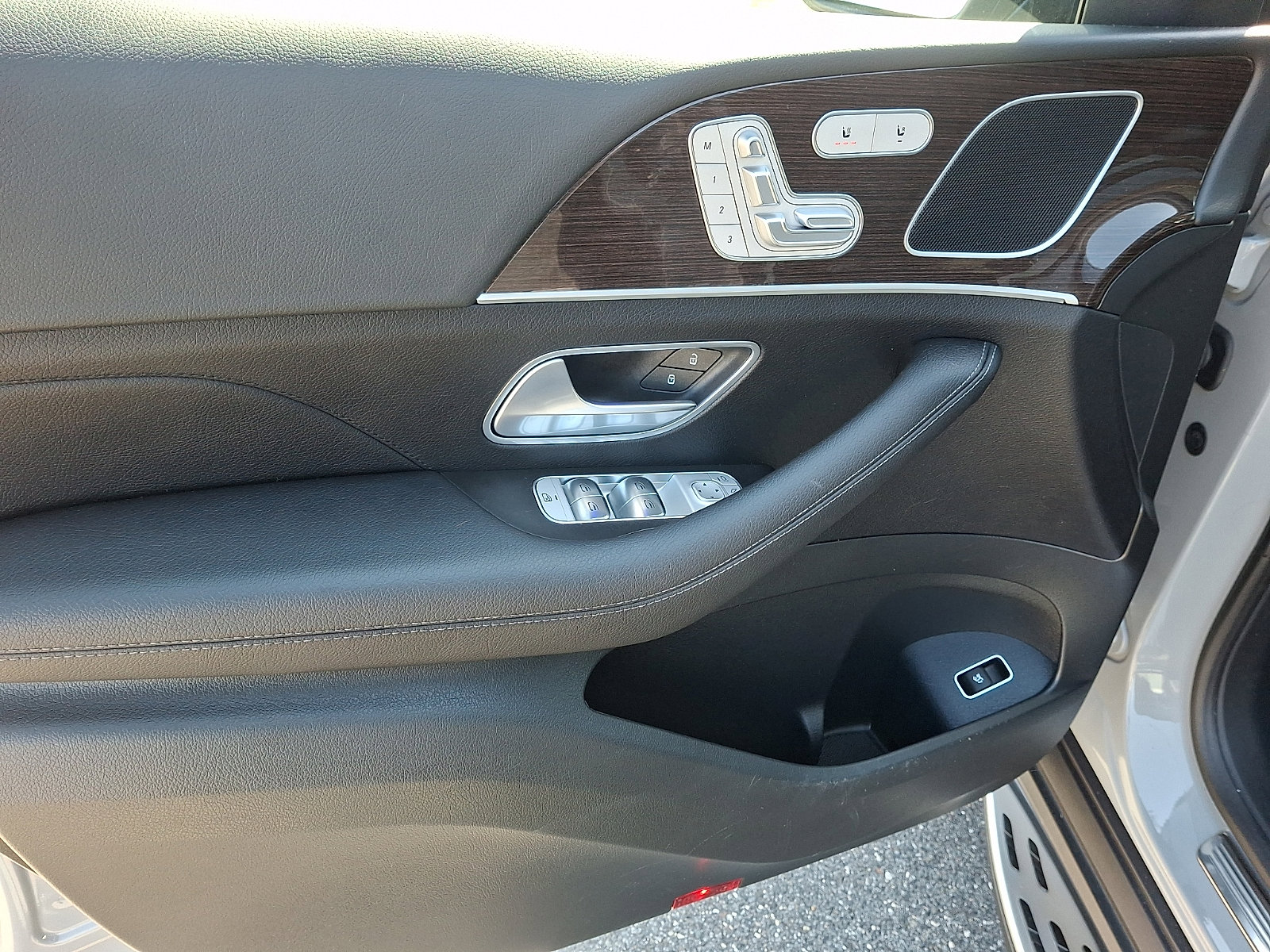 Certified 2025 Mercedes-Benz GLE 450 4MATIC image 13