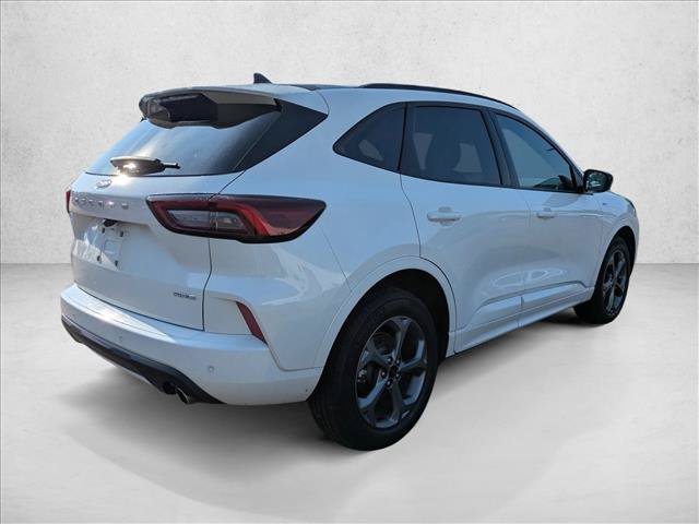 Used 2023 Ford Escape ST-Line w/ Tech Pack #1 AWD/4WD image 5