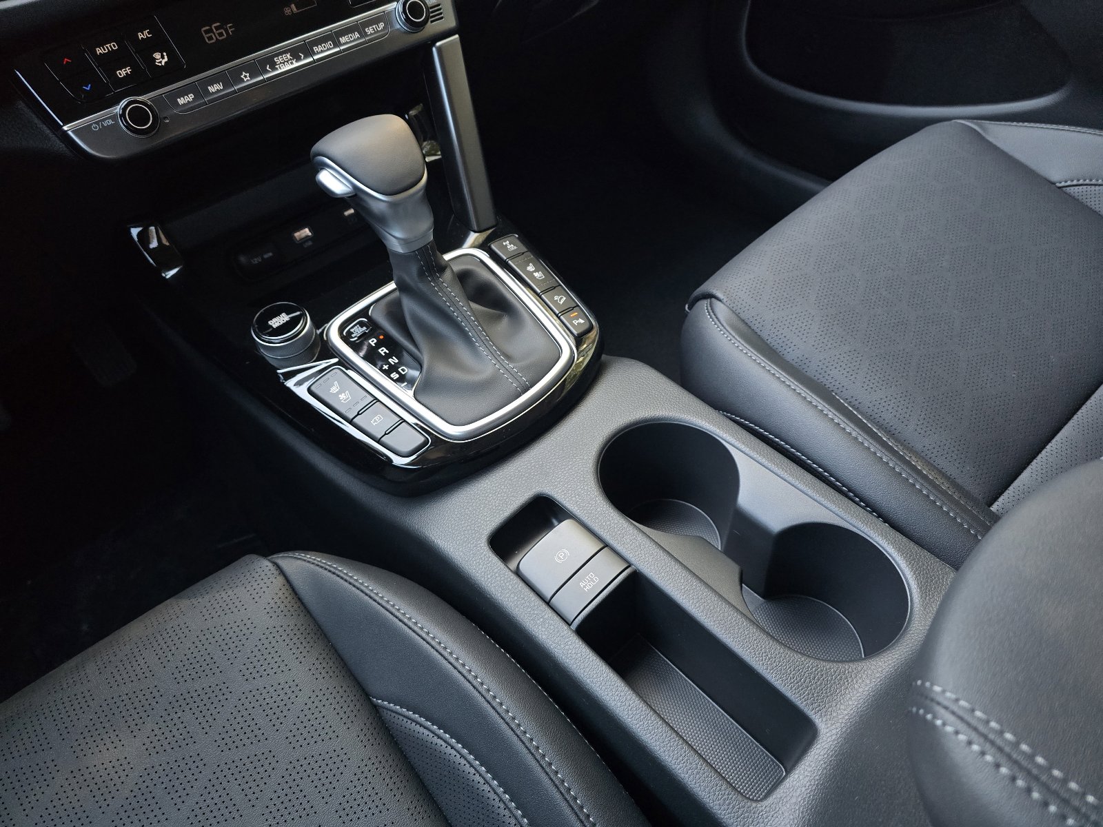 New 2026 Kia Seltos SX image 9