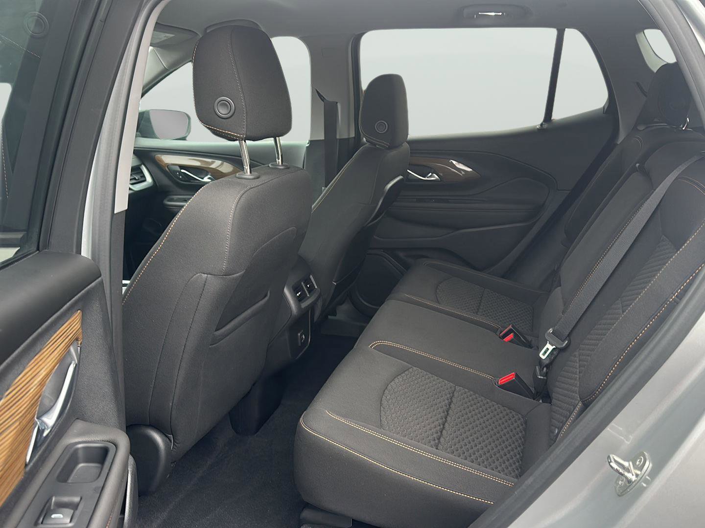 Used 2020 GMC Terrain SLE w/ Driver Convenience Package image 12