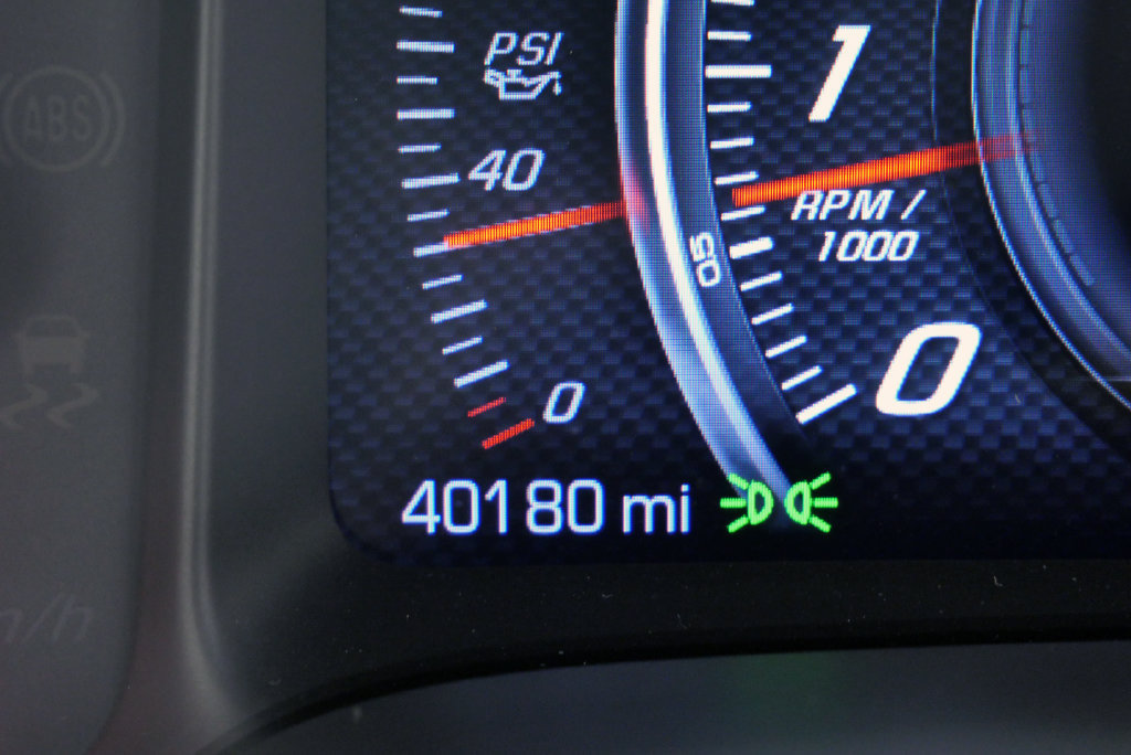 Used 2019 Chevrolet Corvette Stingray Coupe w/ 1LT RWD image 25