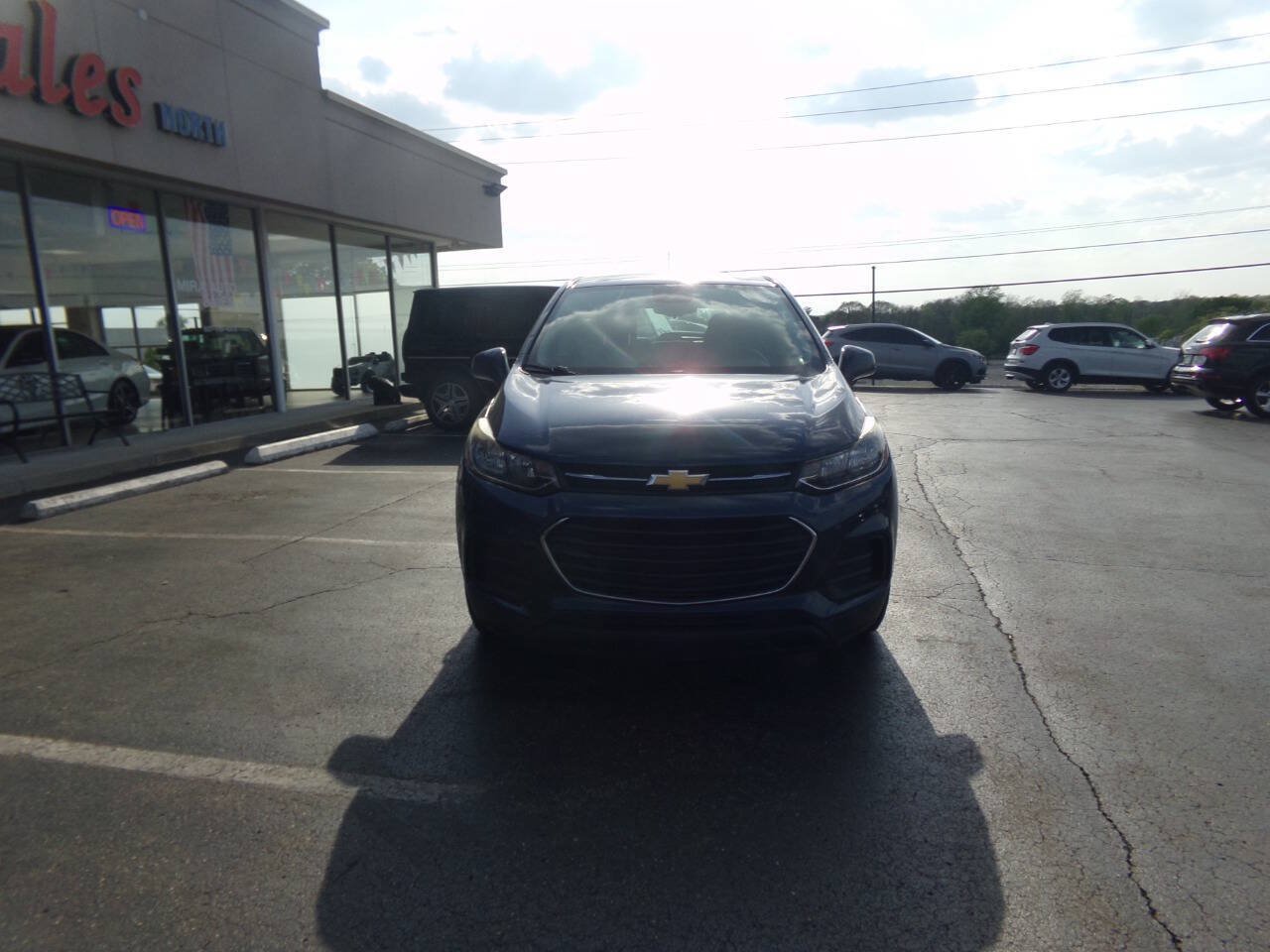 Used 2018 Chevrolet Trax LS FWD image 3