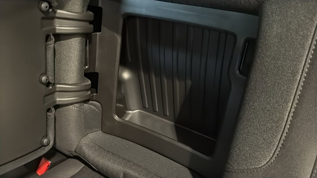 Used 2022 GMC Sierra 1500 Elevation image 19