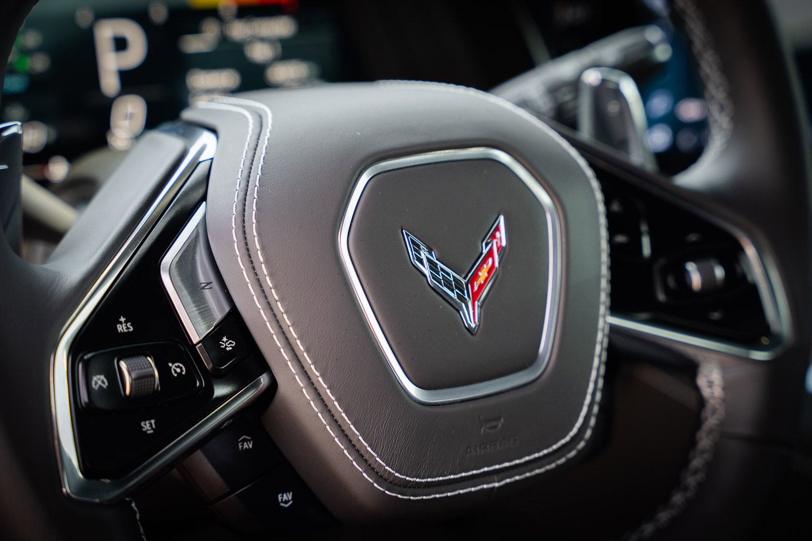 Used 2025 Chevrolet Corvette Stingray Coupe w/ 1LT image 32