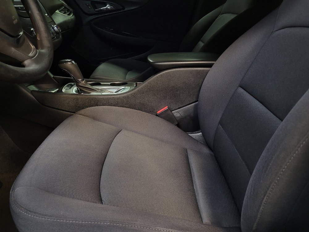 Used 2018 Chevrolet Malibu LS FWD image 17