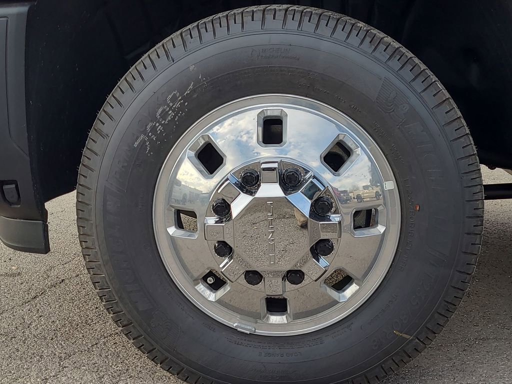 New 2026 GMC Sierra 3500 Denali Ultimate image 34