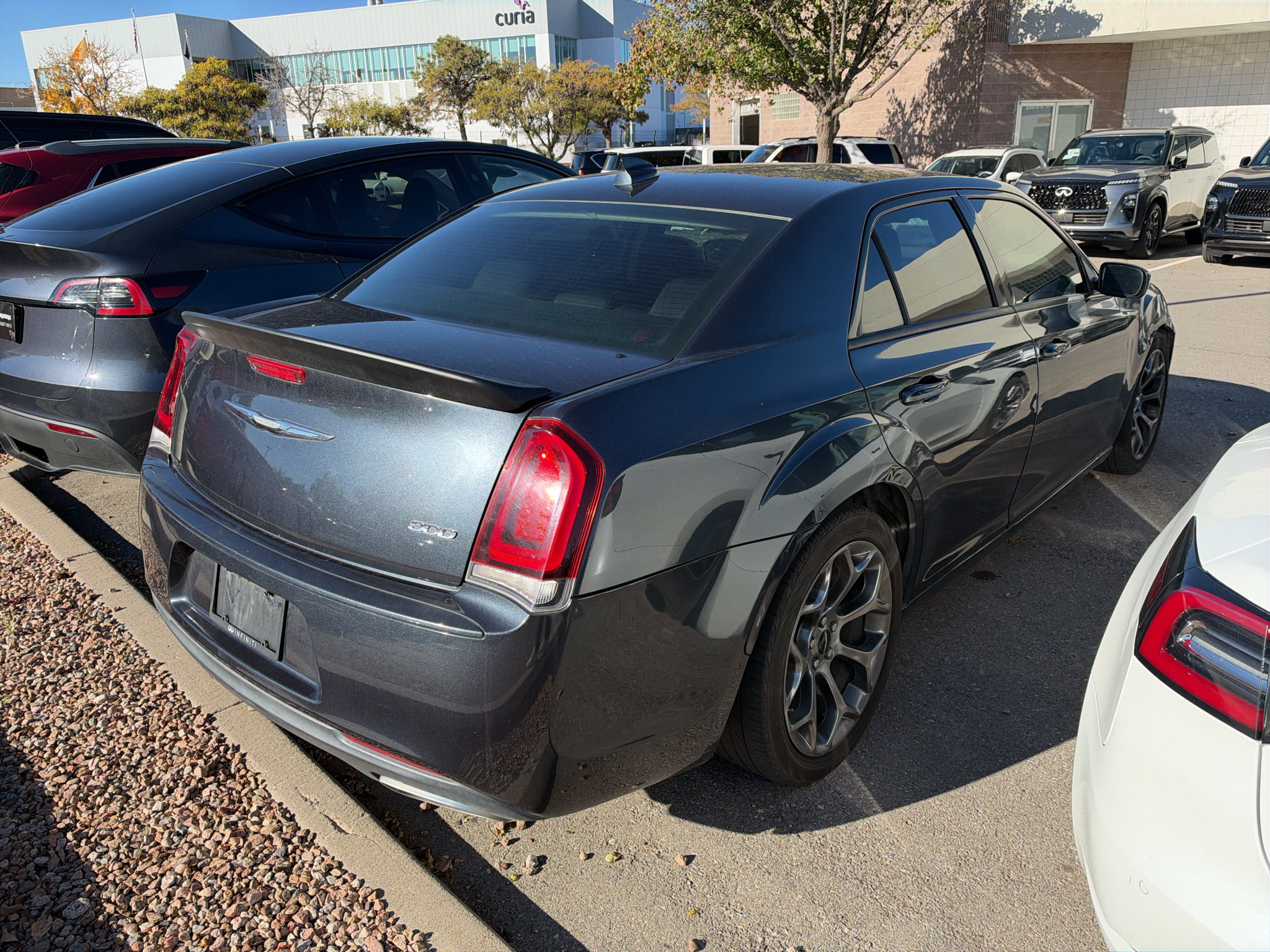 Used 2018 Chrysler 300 Touring w/ Sport Appearance Package RWD image 4