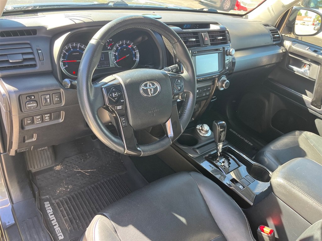 Used 2019 Toyota 4Runner Limited AWD/4WD image 2