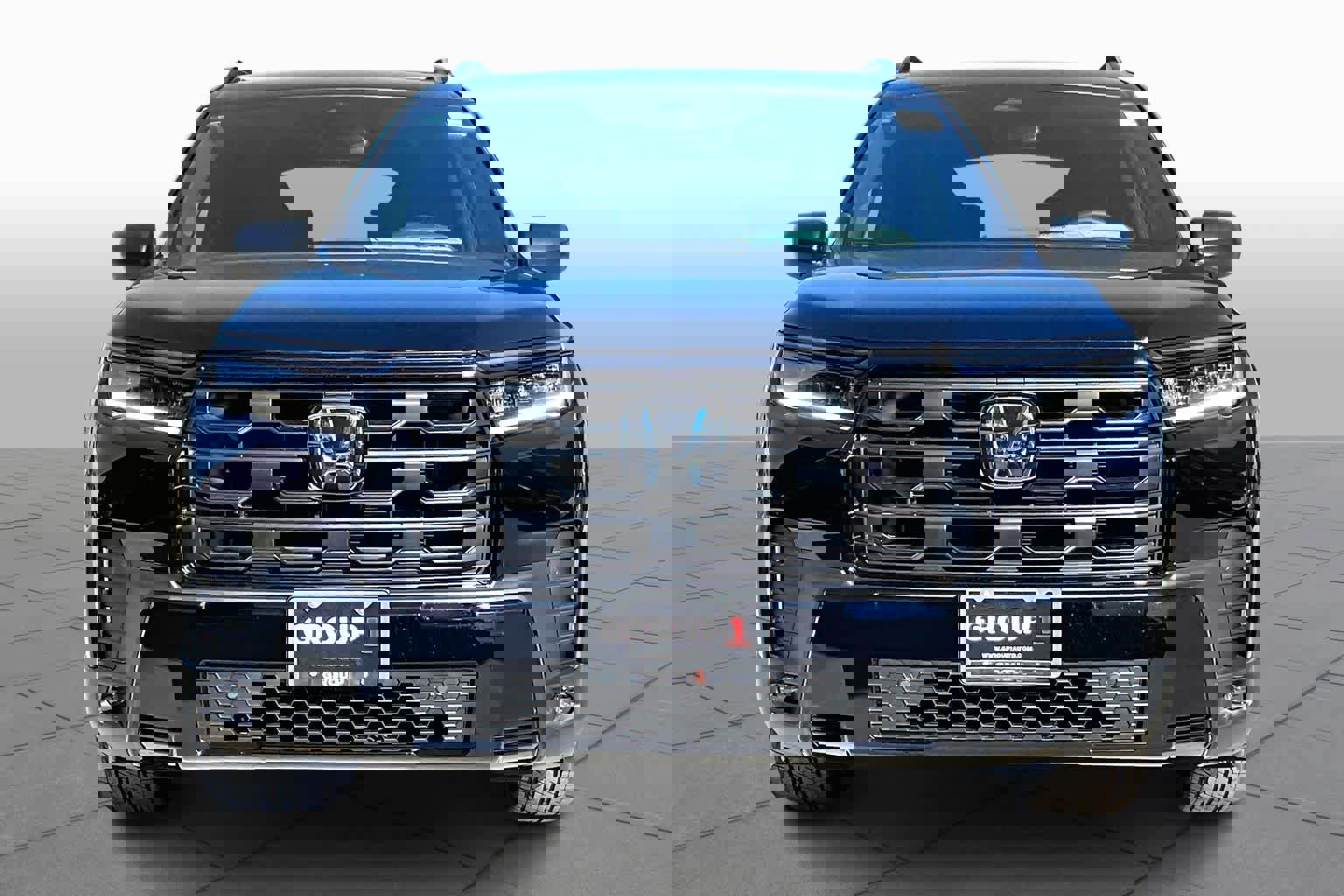 New 2026 Honda Pilot Sport image 3