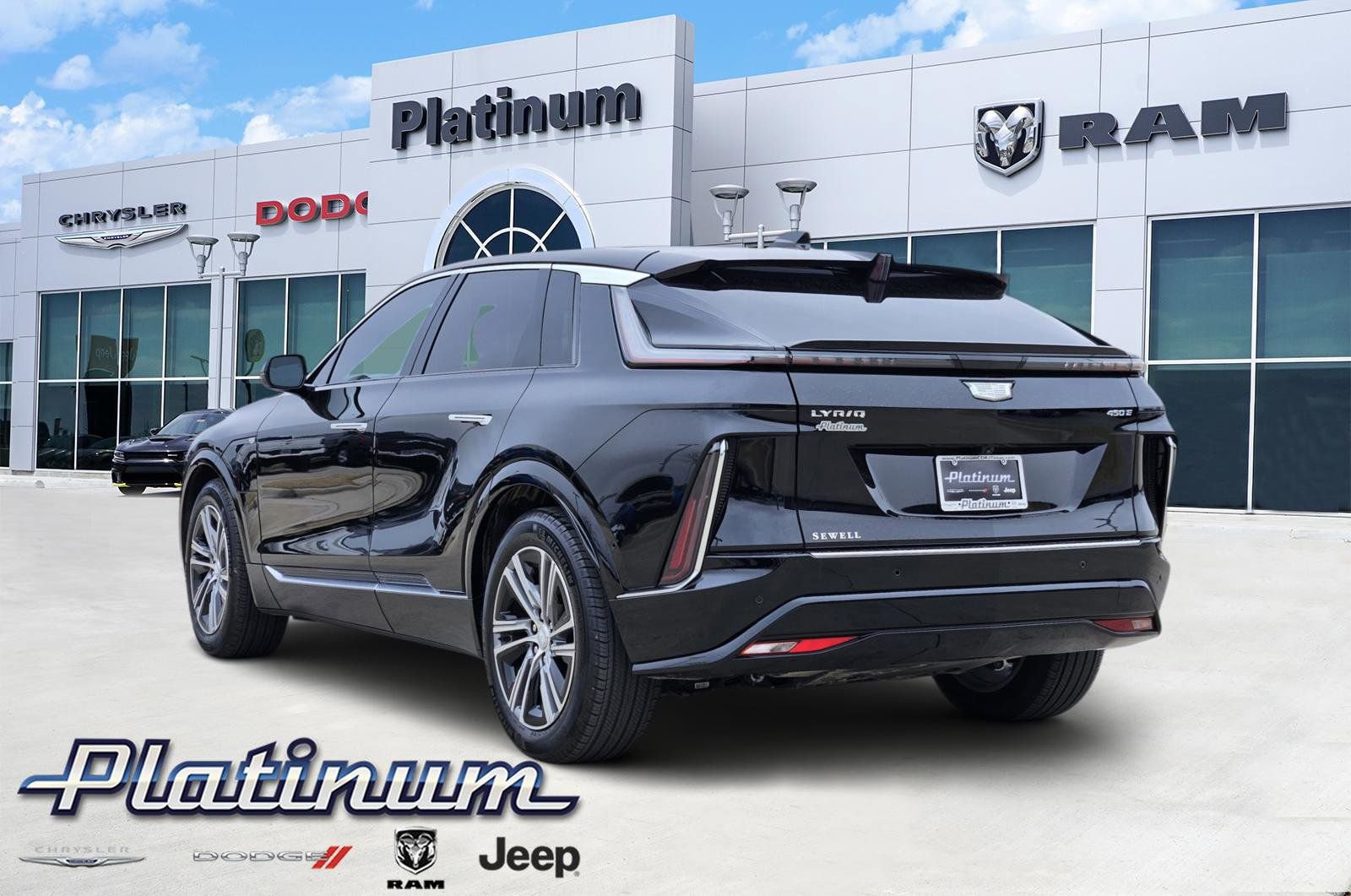 Used 2024 Cadillac Lyriq Luxury w/ LPO, Floor Liner Package image 4