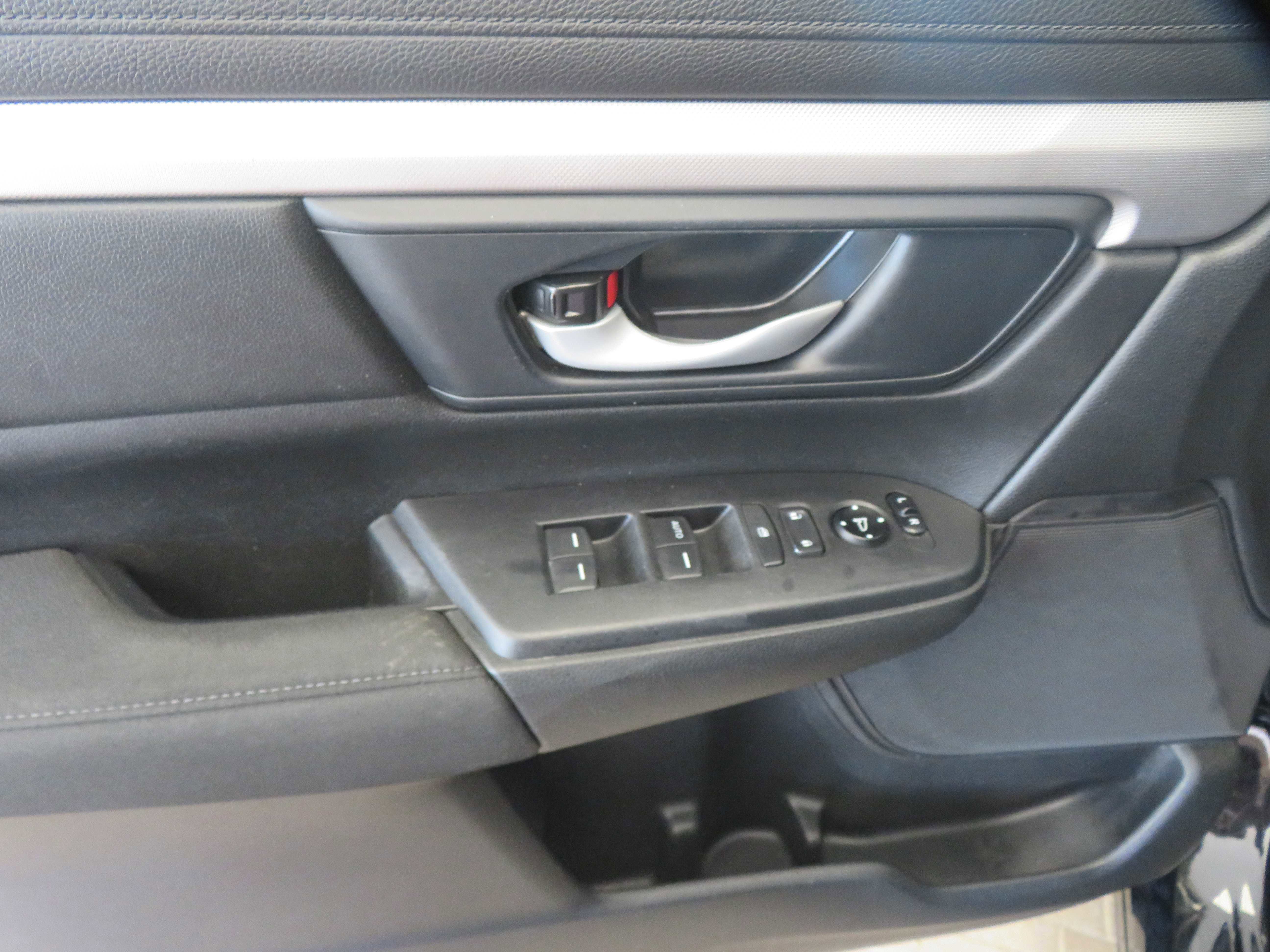 Used 2021 Honda CR-V LX image 14