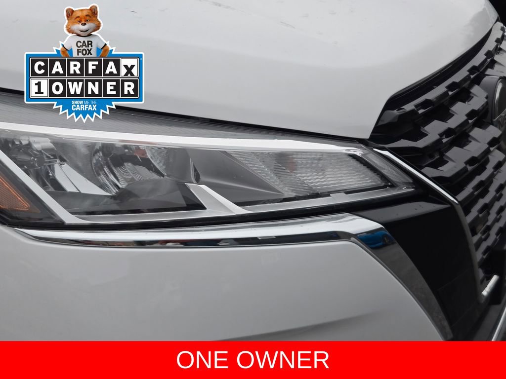 Used 2022 Nissan Kicks S image 5