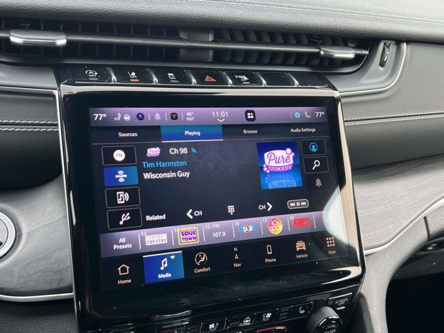 Certified 2023 Jeep Grand Cherokee Limited w/ Luxury Tech Group II image 27